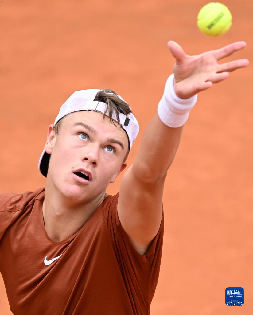 界足坛的传 界足坛的传