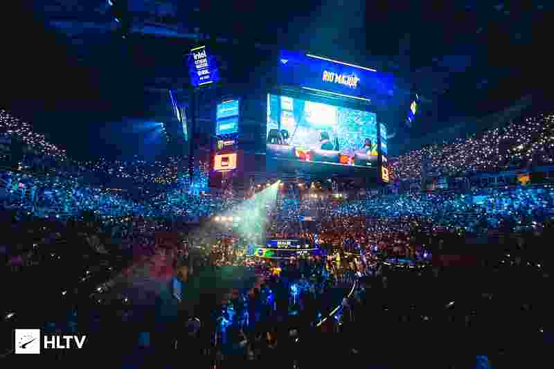 借出色的团 借出色的团