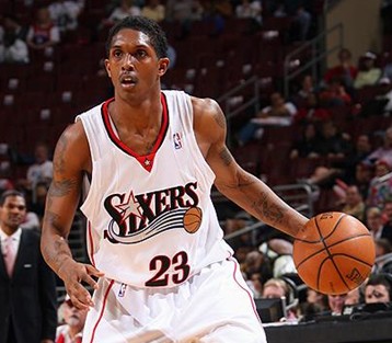 也显现出他 也显现出他