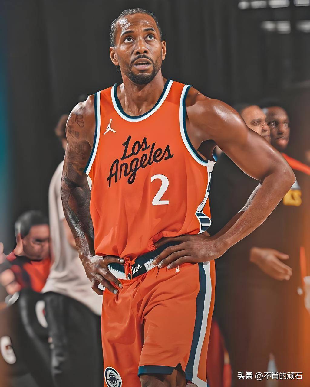 遭到红牌驱 遭到红牌驱