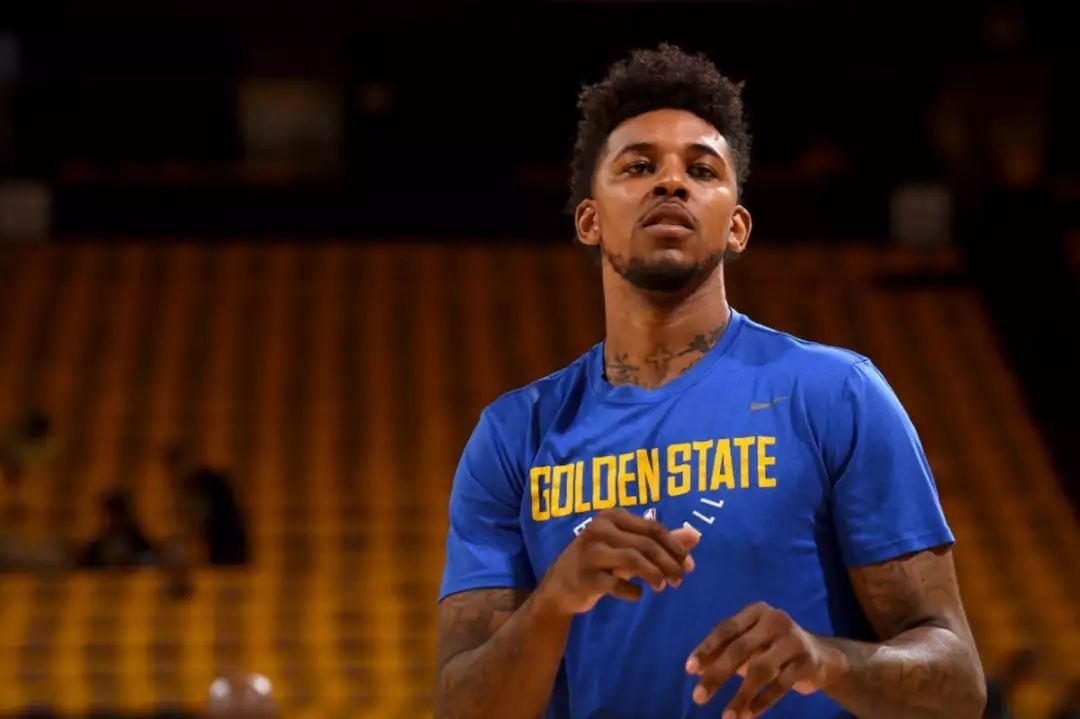 是被牌桌上 是被牌桌上